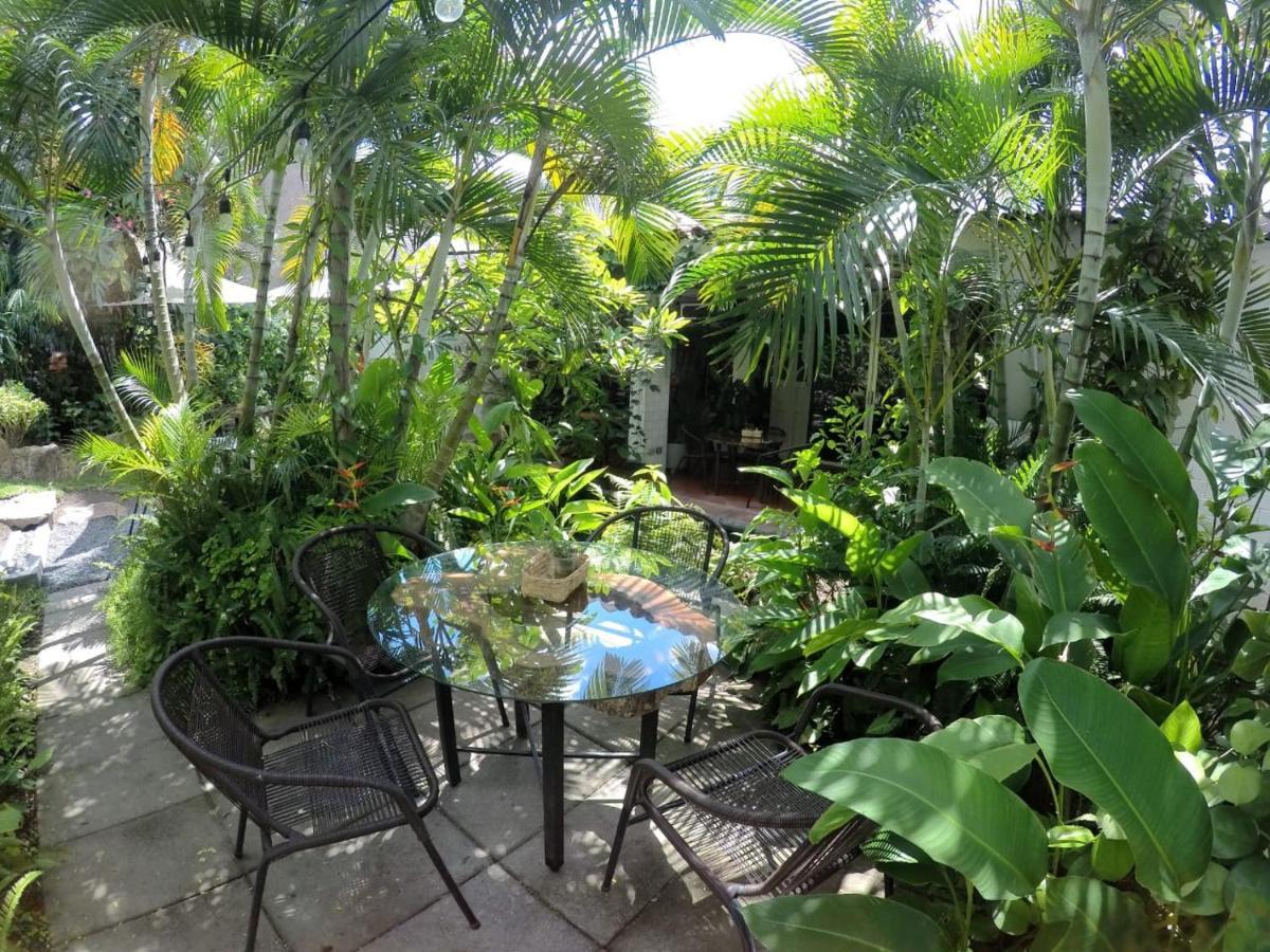 Cinco Hotel B&B ซานซัลวาดอร์ ภายนอก รูปภาพ